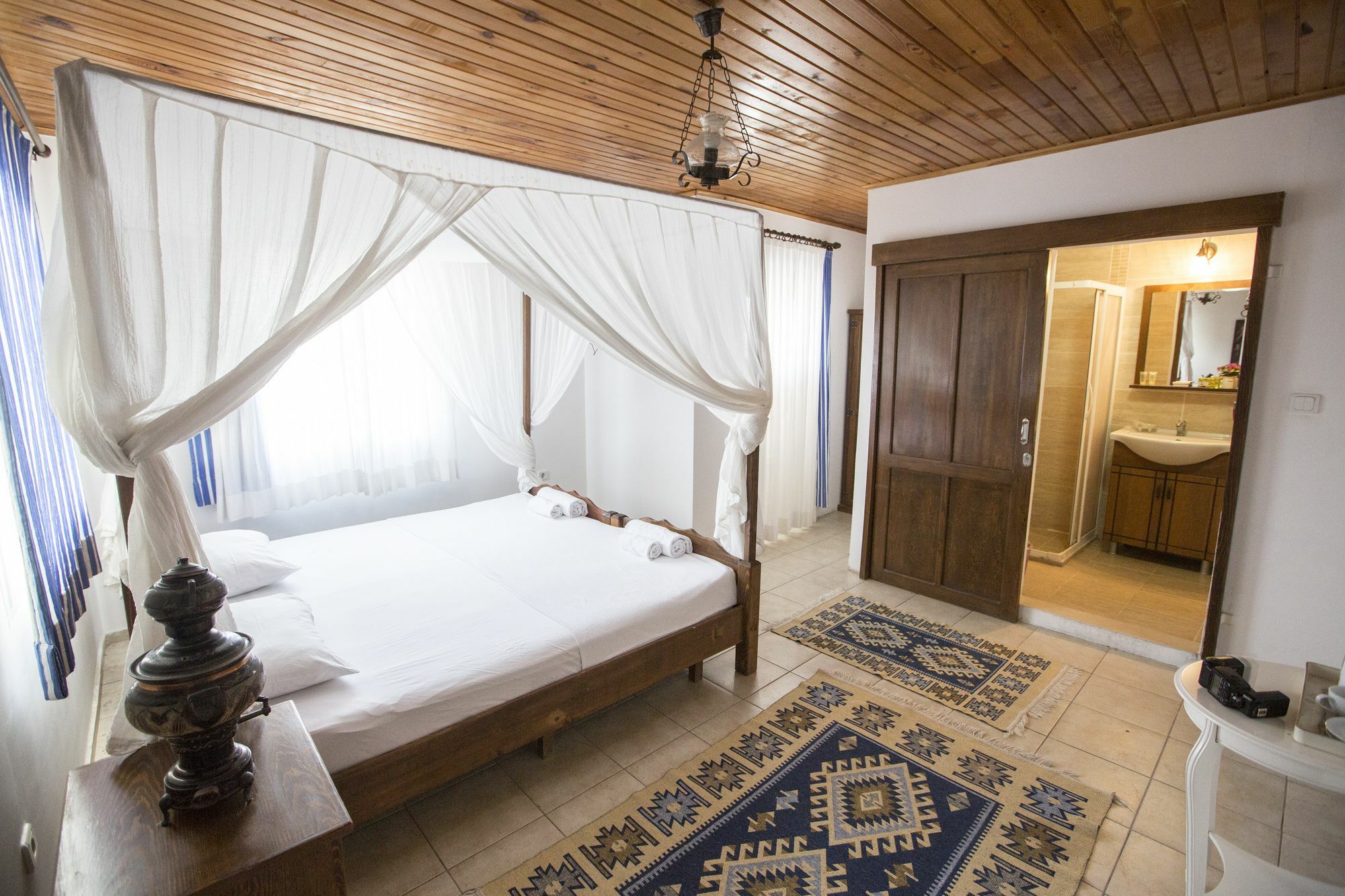 Bed and Breakfast Ala Baykus Alaçatı Esterno foto